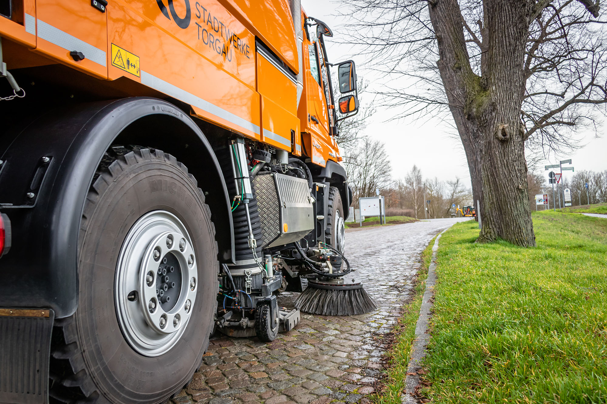 Detailaufnahme einer Kehrmaschine
